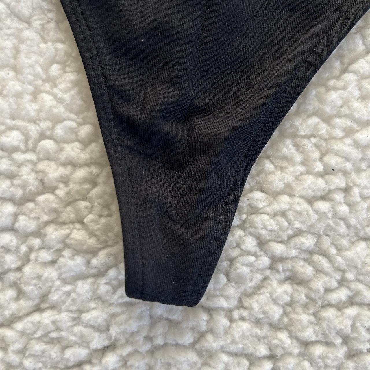 aritzia babaton contour cami bodysuit size: X-Small - Depop