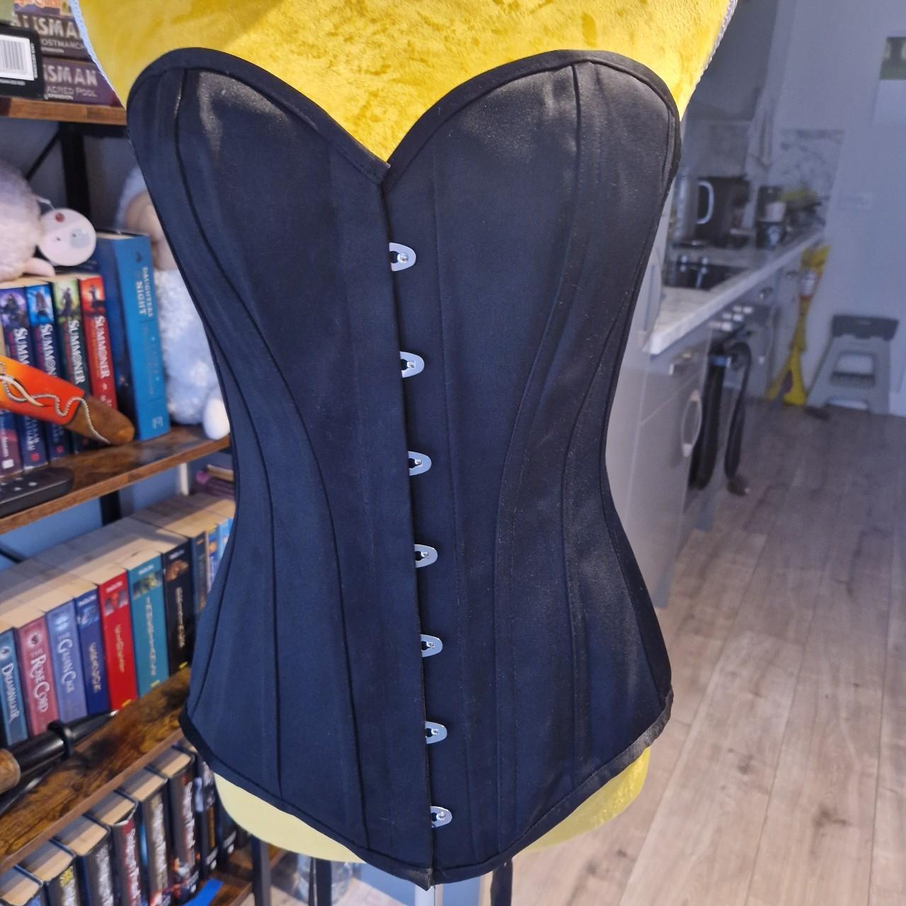 Women's Corset Depop