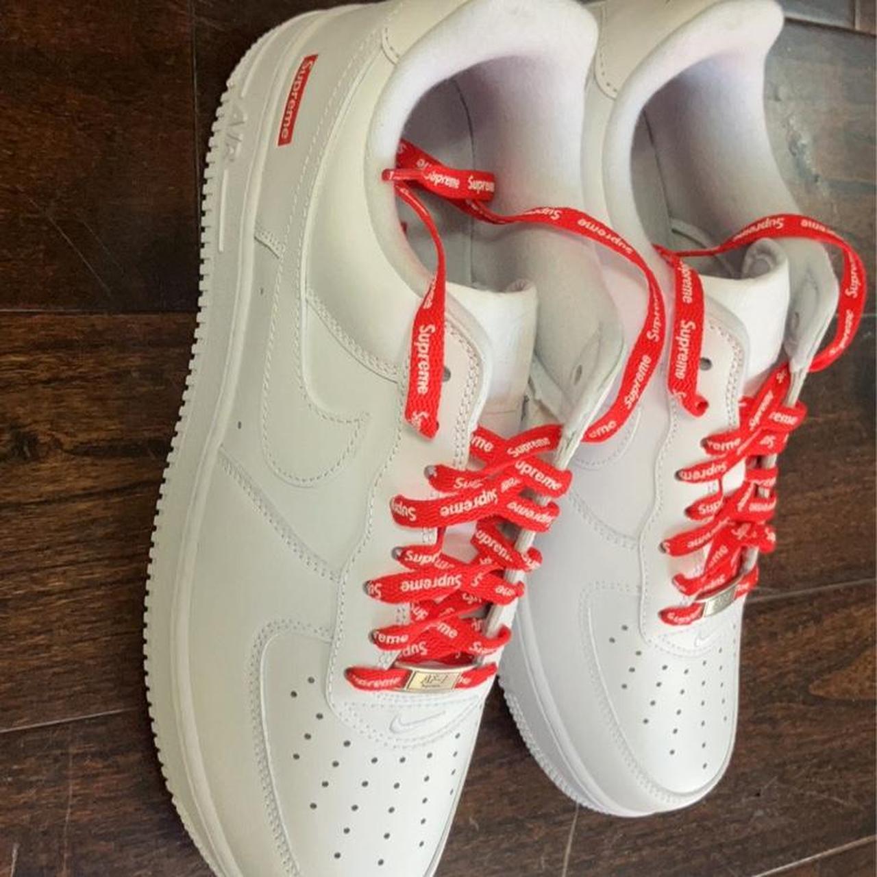 supreme trainers white