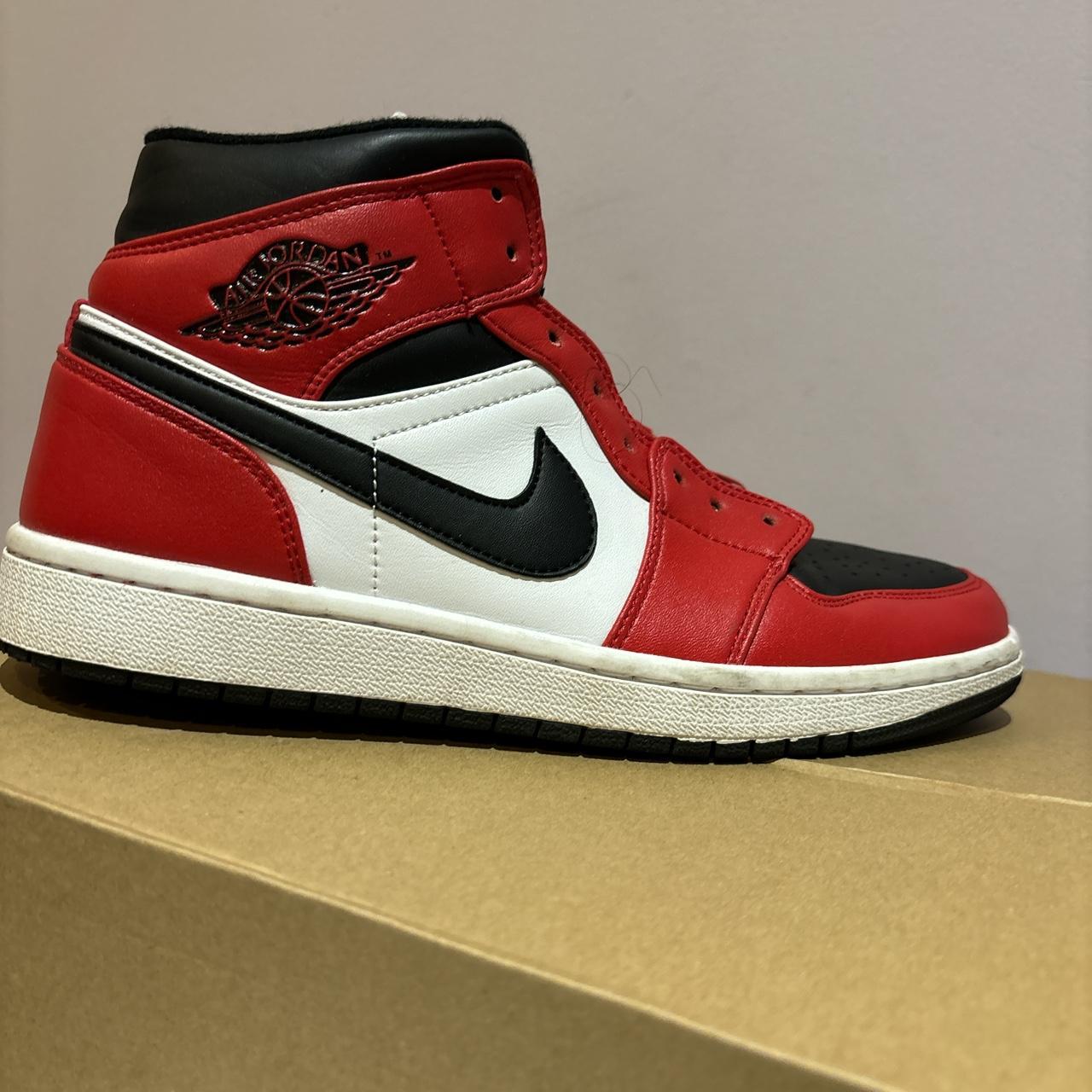 Nike Air Jordan 1s Mids Chicago reds don’t have... - Depop