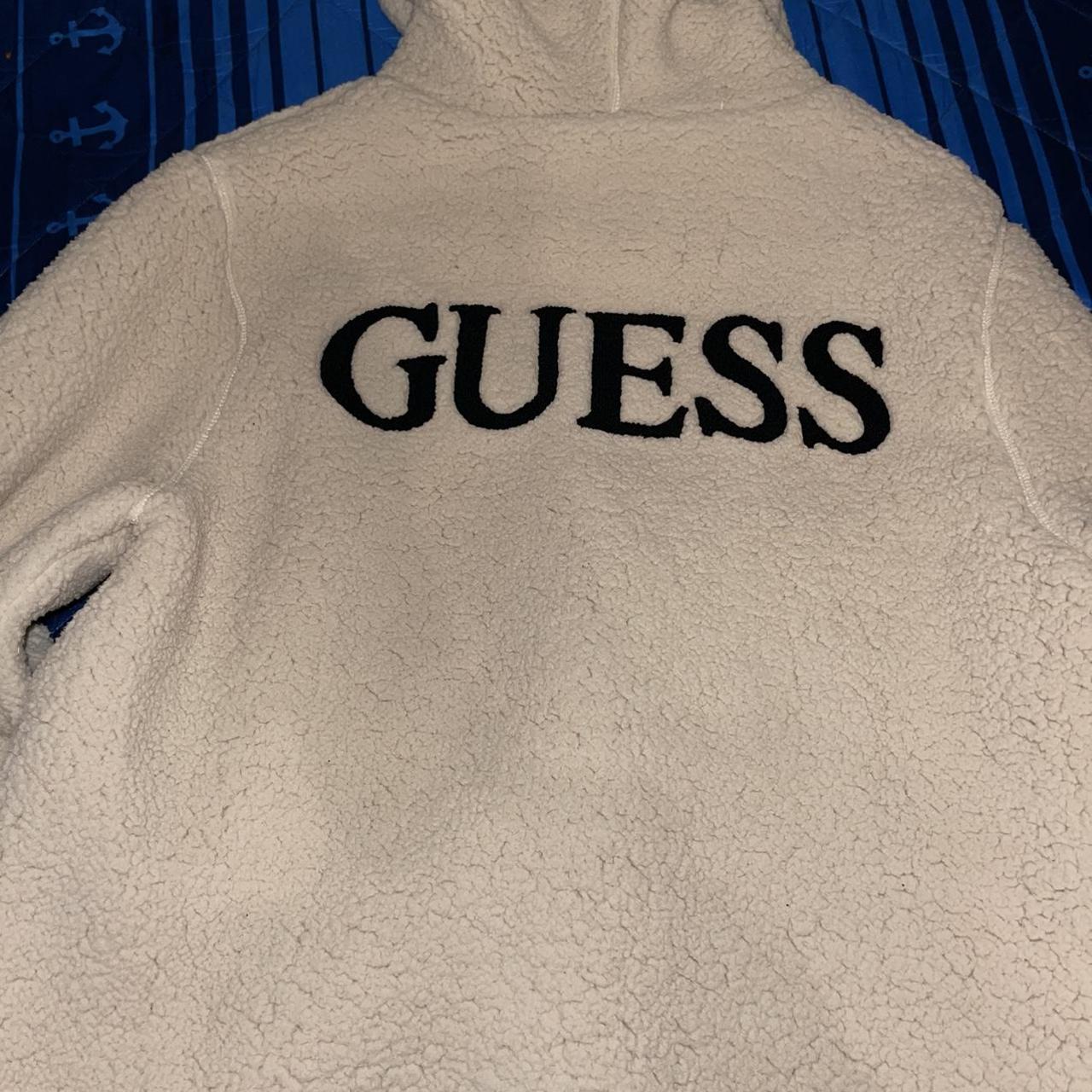 Guess Men's Jumper Depop