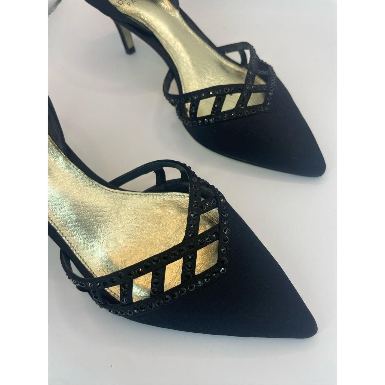 The Haven evening pumps by Adrianna Papell will kick Depop