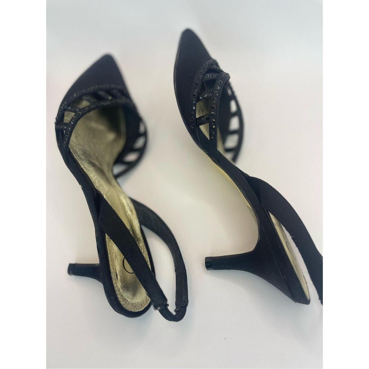 The Haven evening pumps by Adrianna Papell will kick Depop