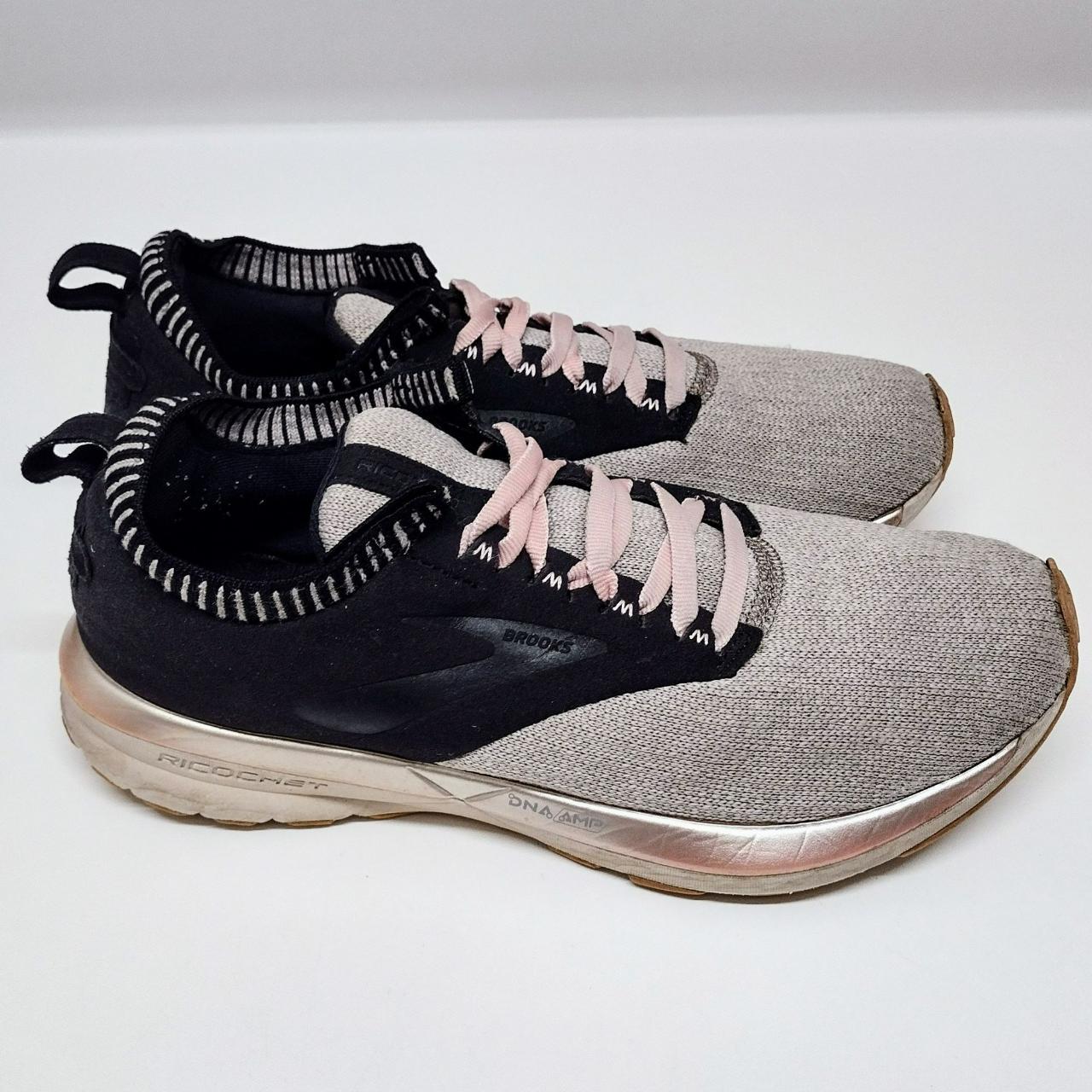 Brooks ricochet best sale black tan pink