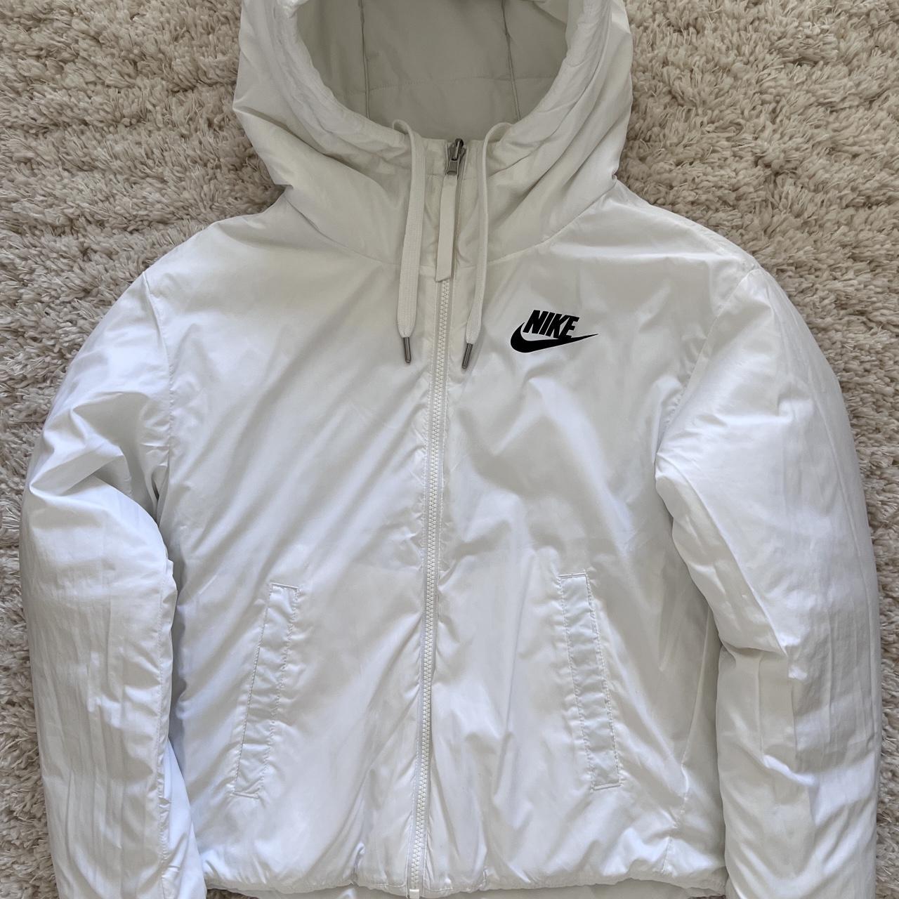 SOLD 🚨 Nike Winter jacket - beidseitig tragbar 📨... - Depop