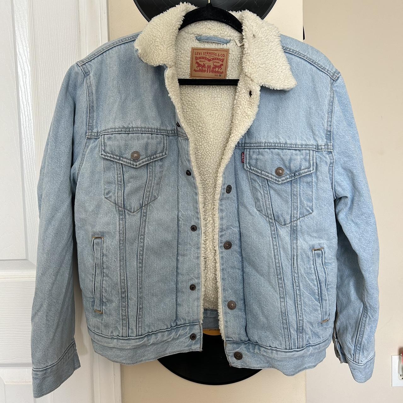 Light wash, Sherpa-lined Levi’s trucker jacket - Depop