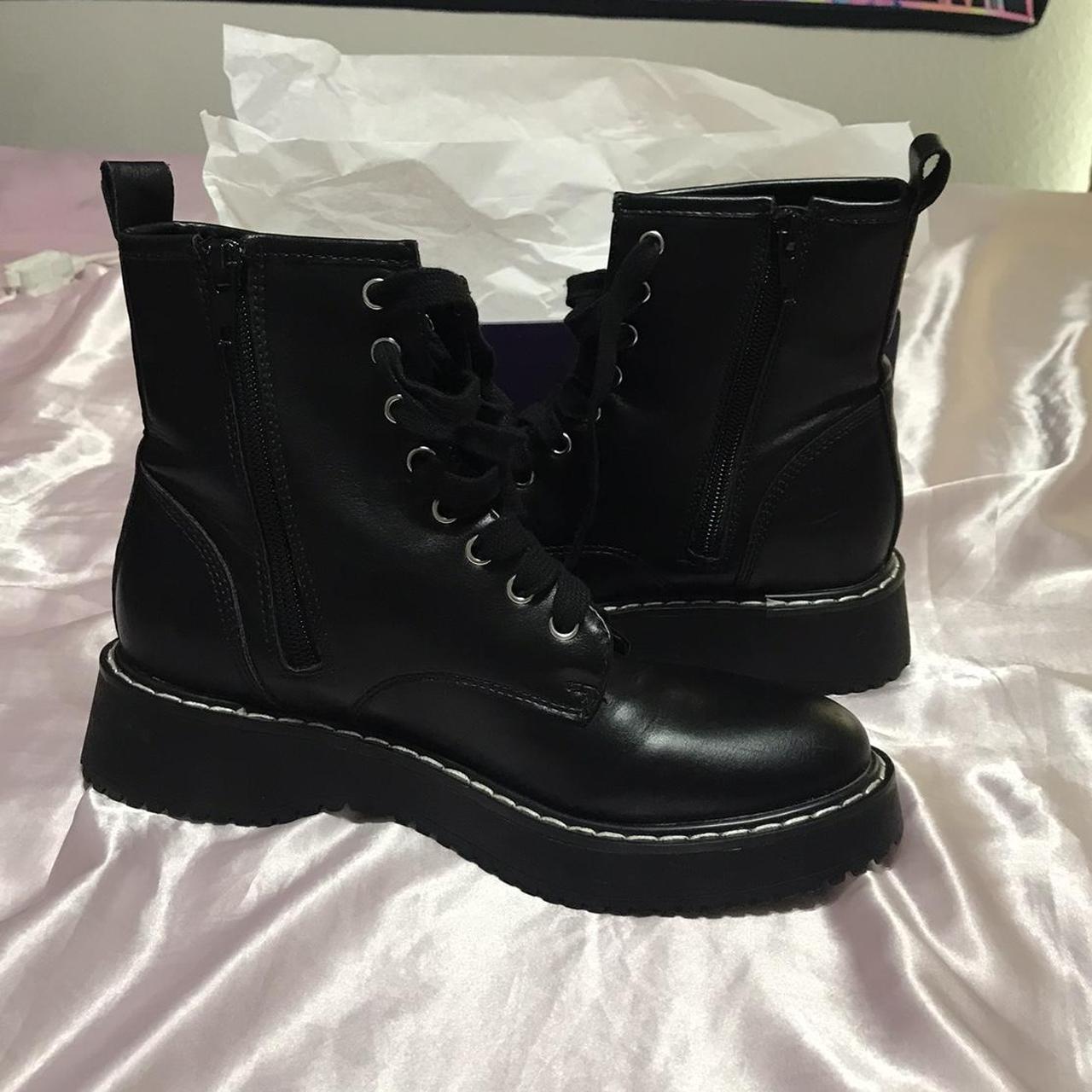 Madden Girl Women's Black Boots Depop
