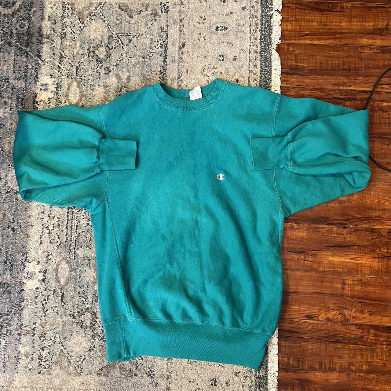 Vintage champion sweatshirt Size XL but fits like a