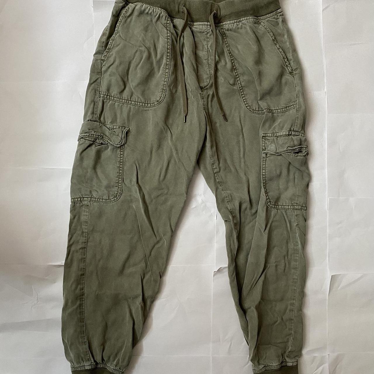 American Eagle Cargo Jogger - Green - Medium - Depop