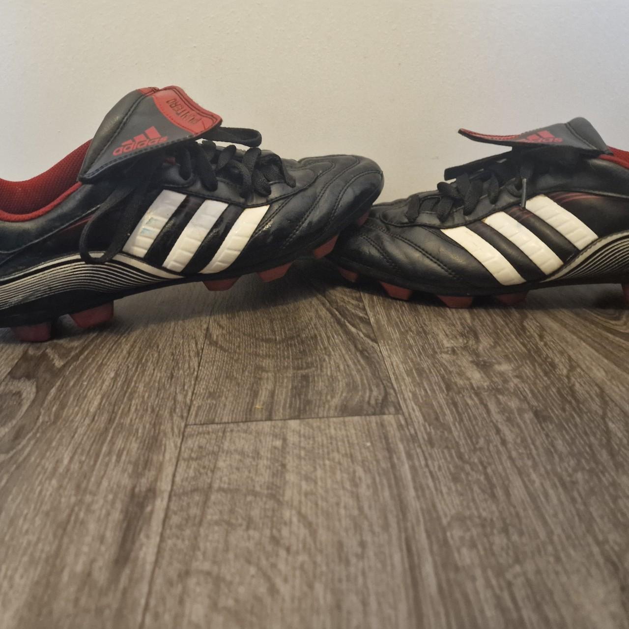 Retro Adidas puntero UK size football boots