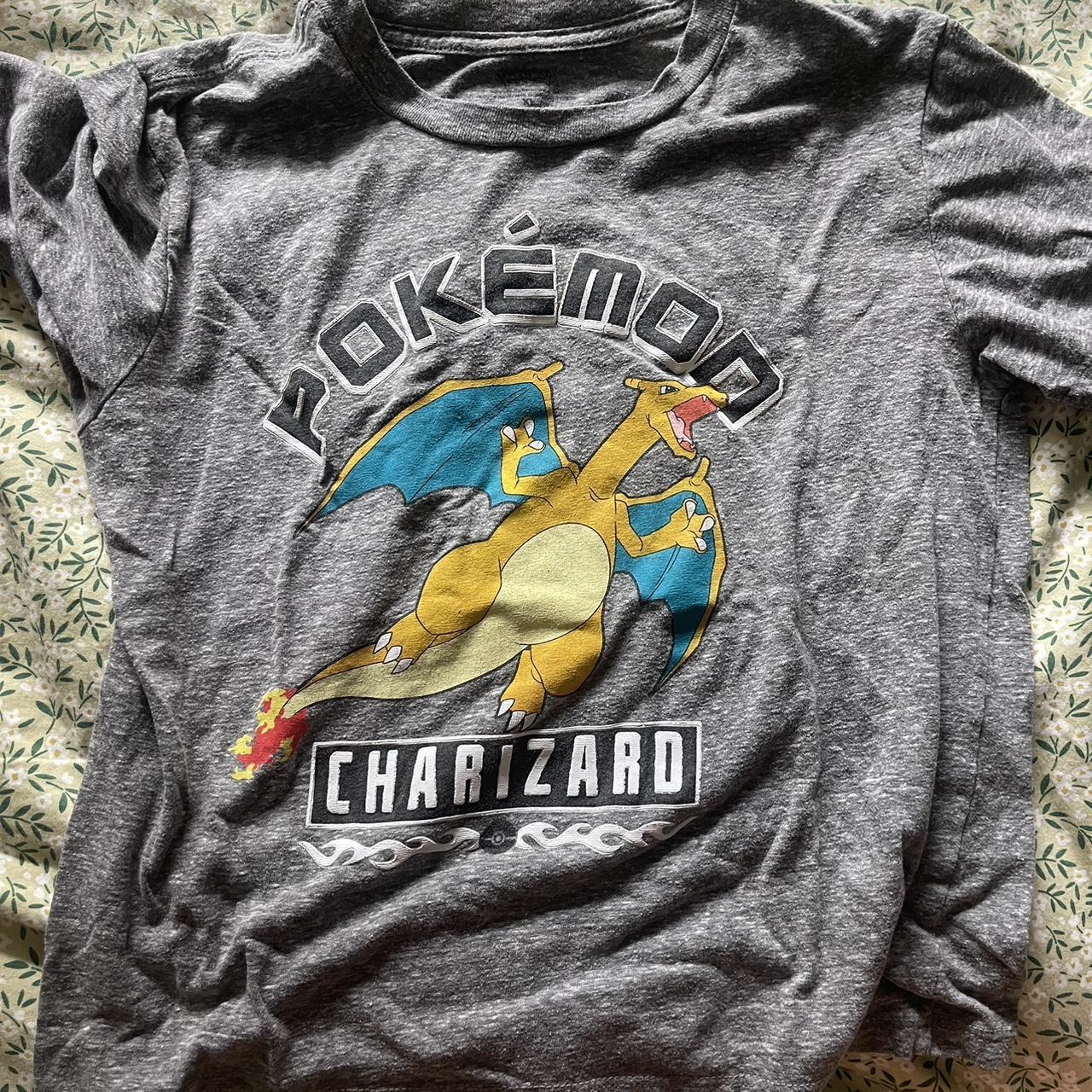 Vintage Pokémon outlets Charizard tee