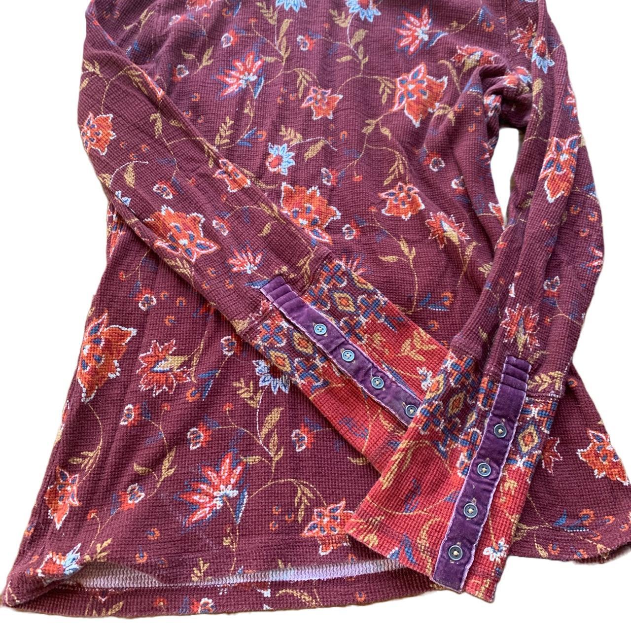 Sundance Women's Burgundy and Orange Tshirt Depop