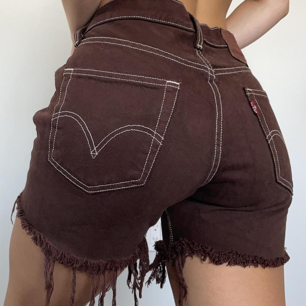 brown levi shorts