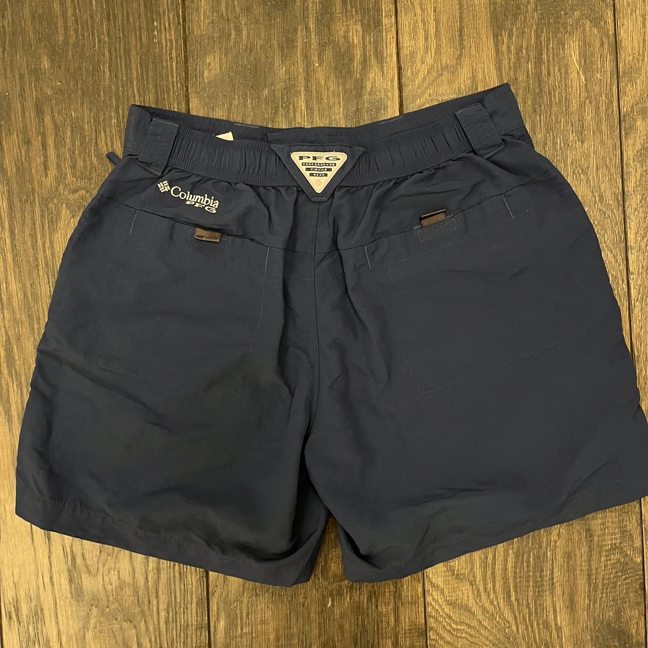 Columbia Sportswear Women's Navy Shorts | Depop