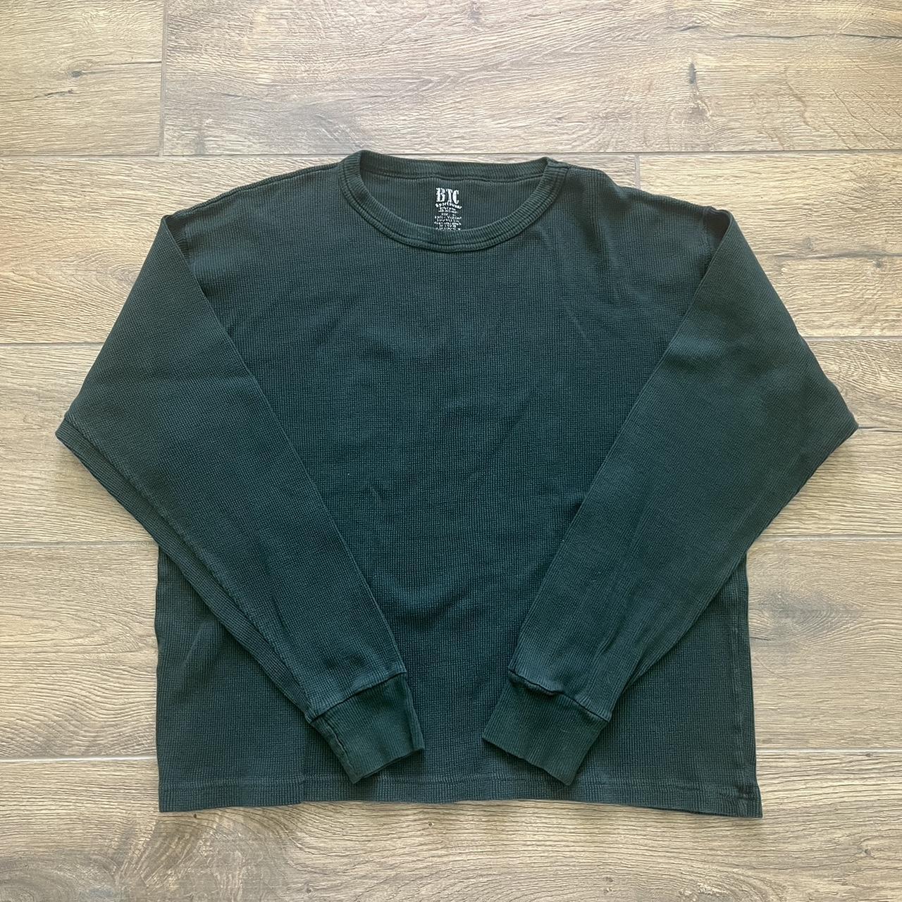 Cute long sleeve navy green shirt Size large in... - Depop