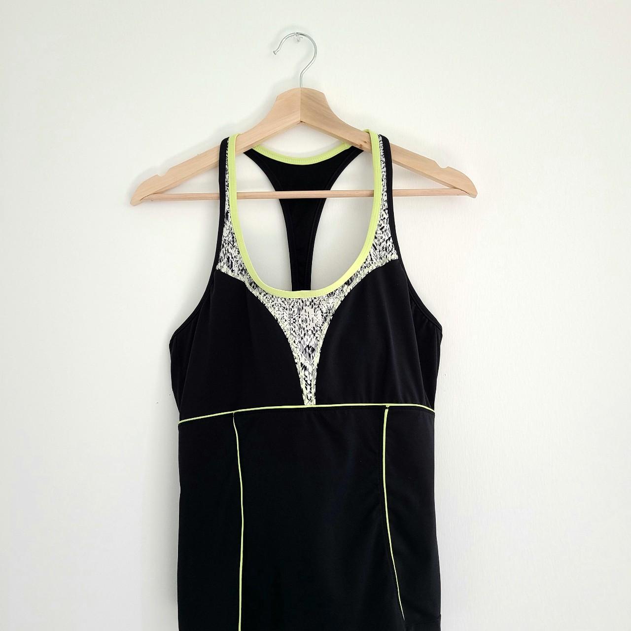 Athleta Black Tank Top Built in Bra Size M - Depop