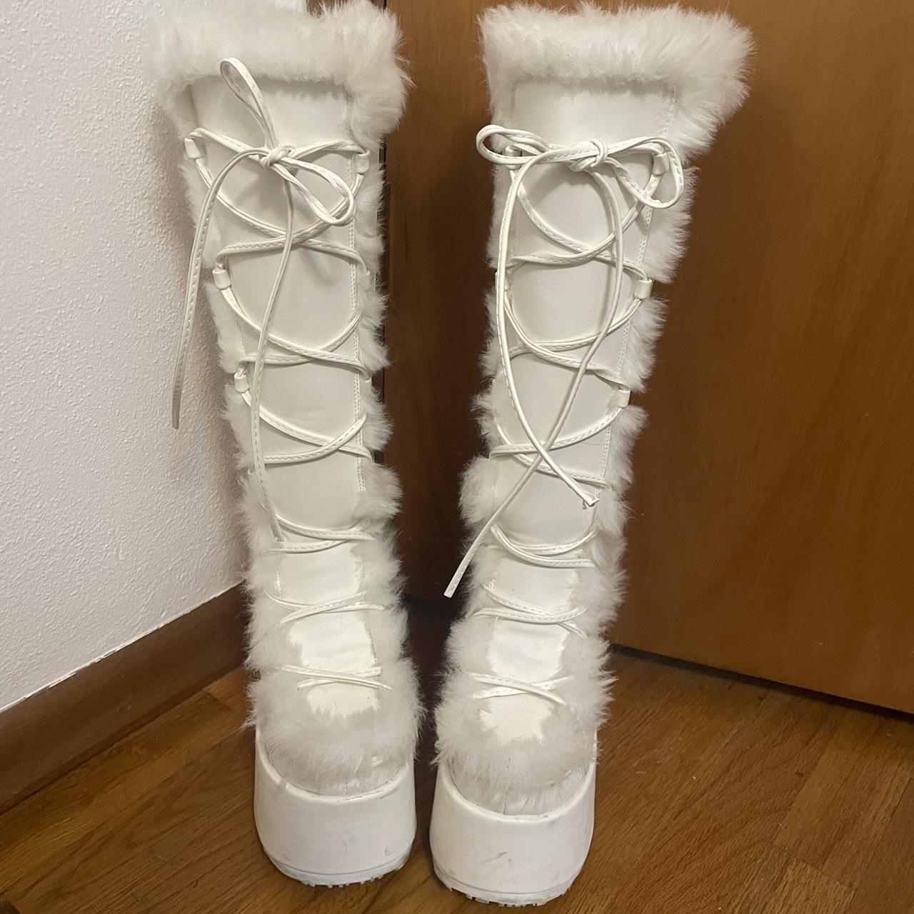 demonia camel 311 white