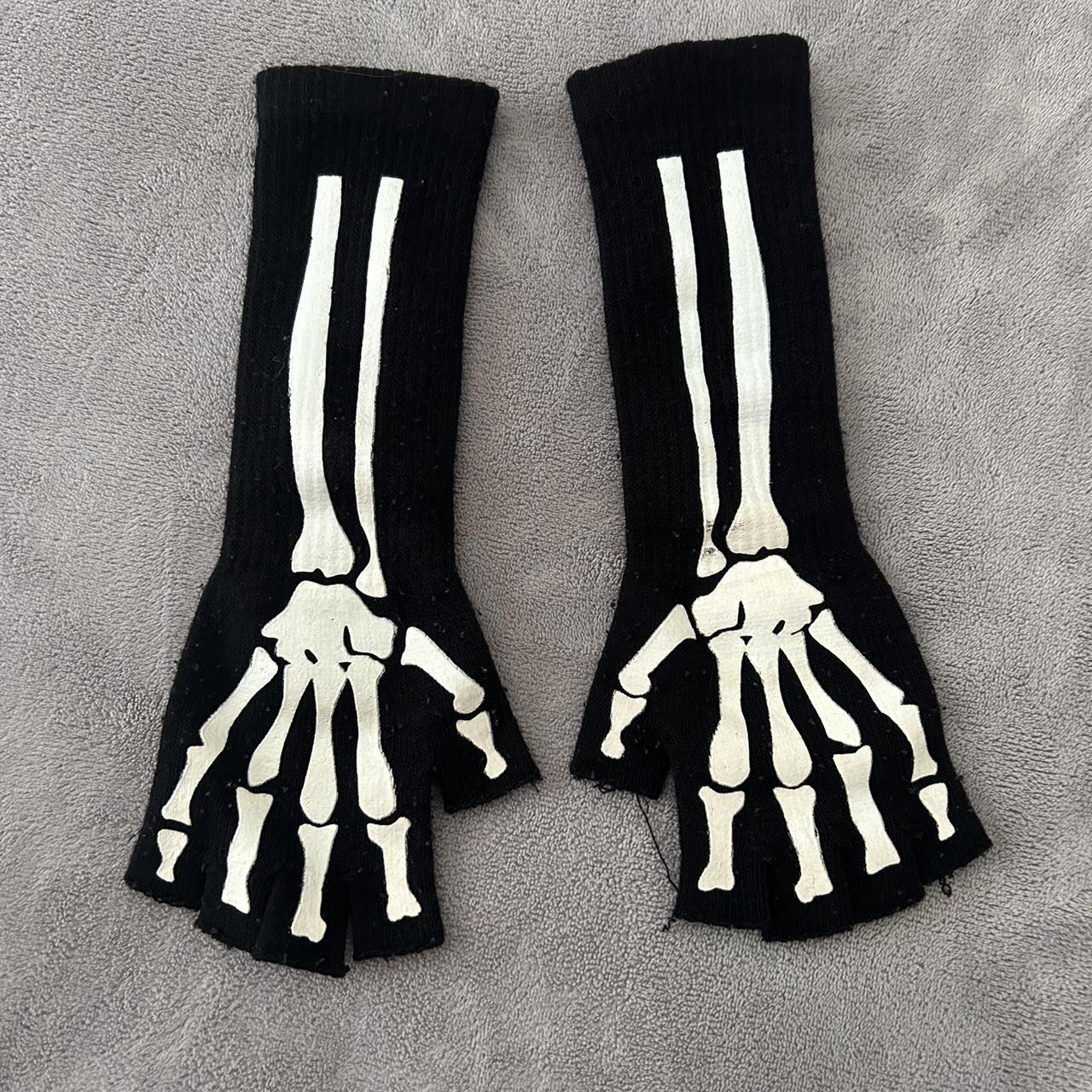 glow in the dark skeleton gloves one size hot... Depop