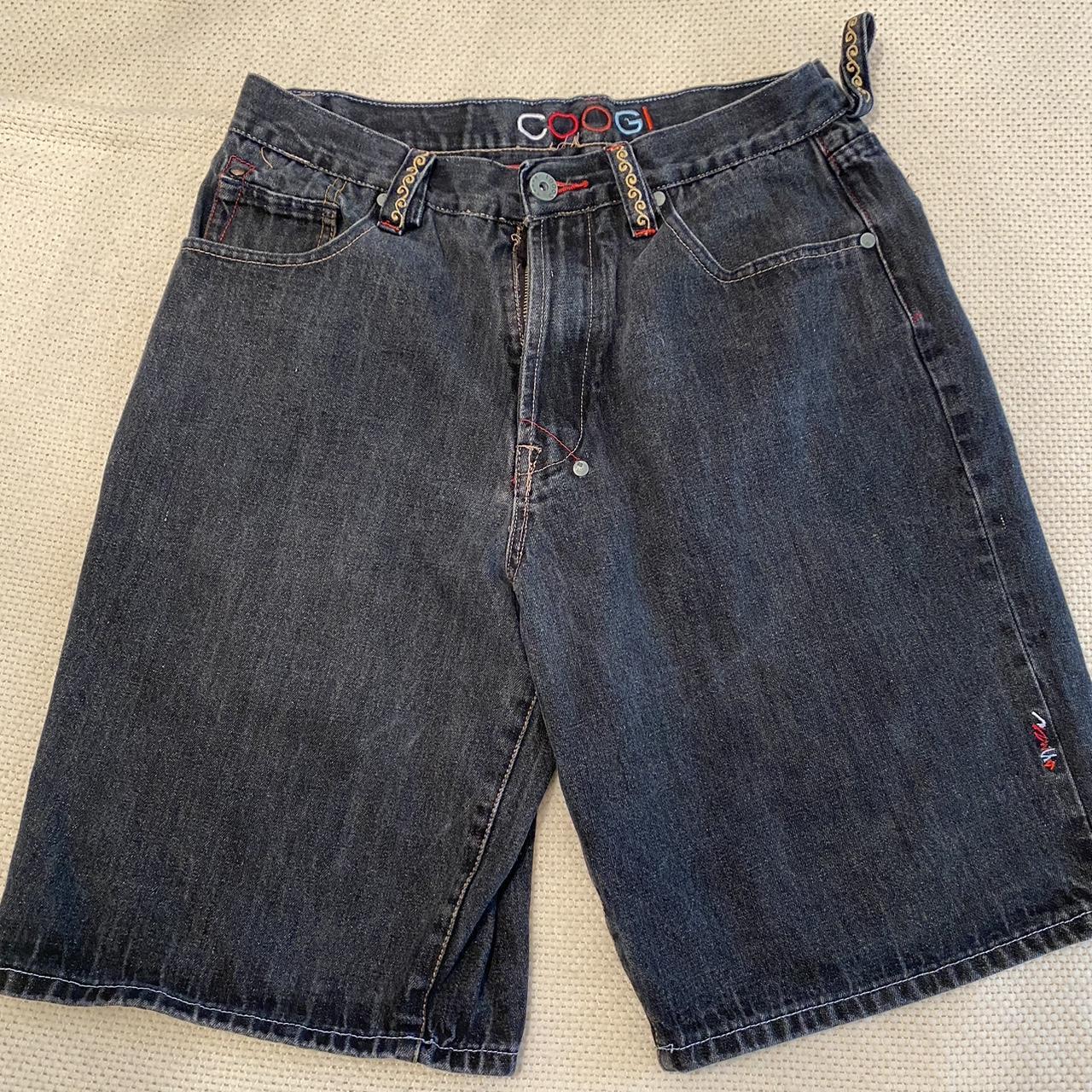 COOGI jorts Size 36 One of the belt loops is... - Depop