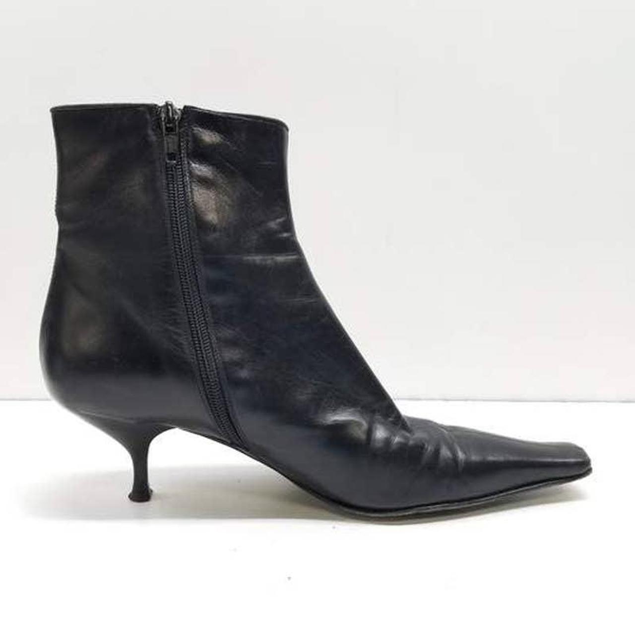 Saks Fifth Avenue Shoes Womens Black Slip On - Depop