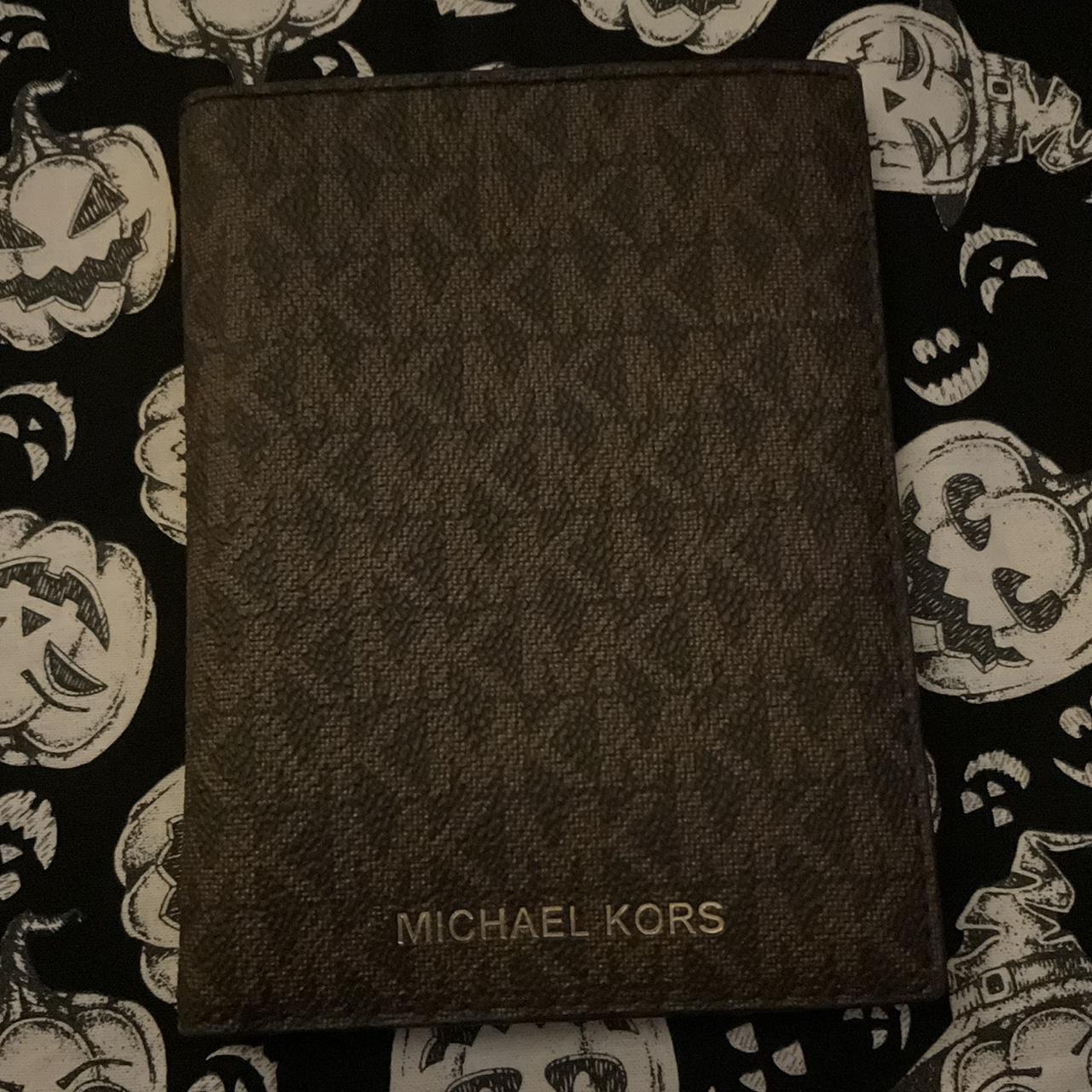 NWT Michael Kors small “Money Pieces” wallet in the - Depop