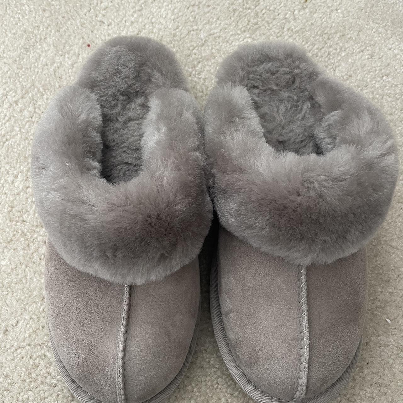 Target Slippers - Depop