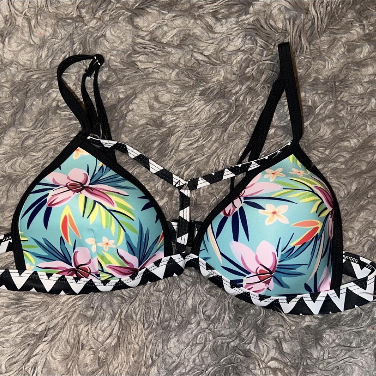 Frankies Bikinis Women's multi Bikini-and-tankini-tops | Depop