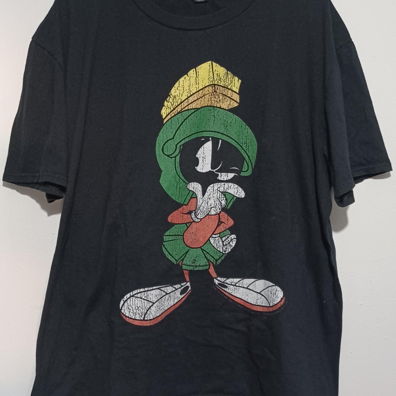 Looney Tunes Men's Black and Green T-shirt | Depop