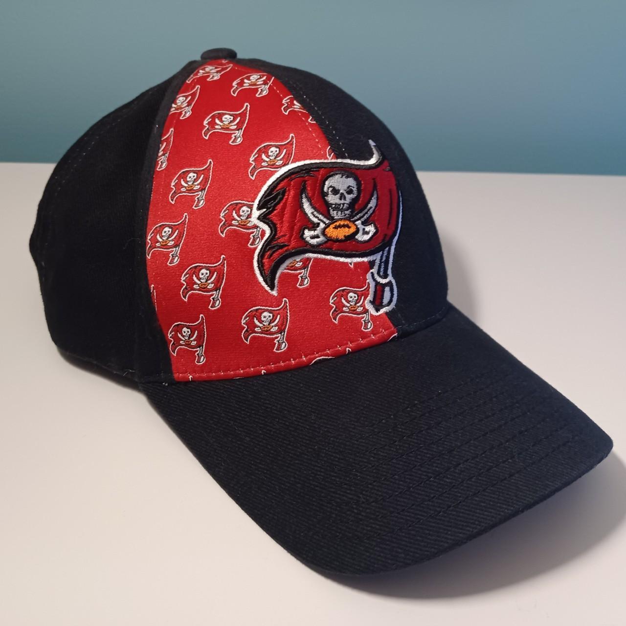 Vintage 90s NFL Reebok Tampa Bay Buccaneers Red Black & 