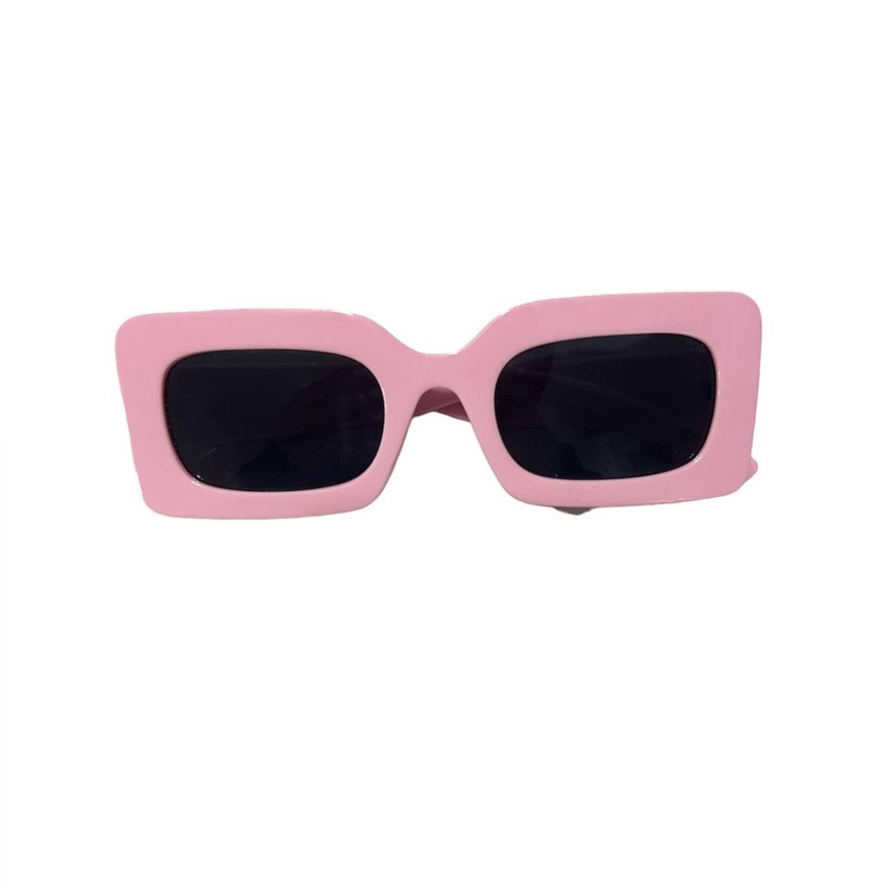 The “Millionaire” Sunglasses in Punk Pink – MsMoniquetoyou