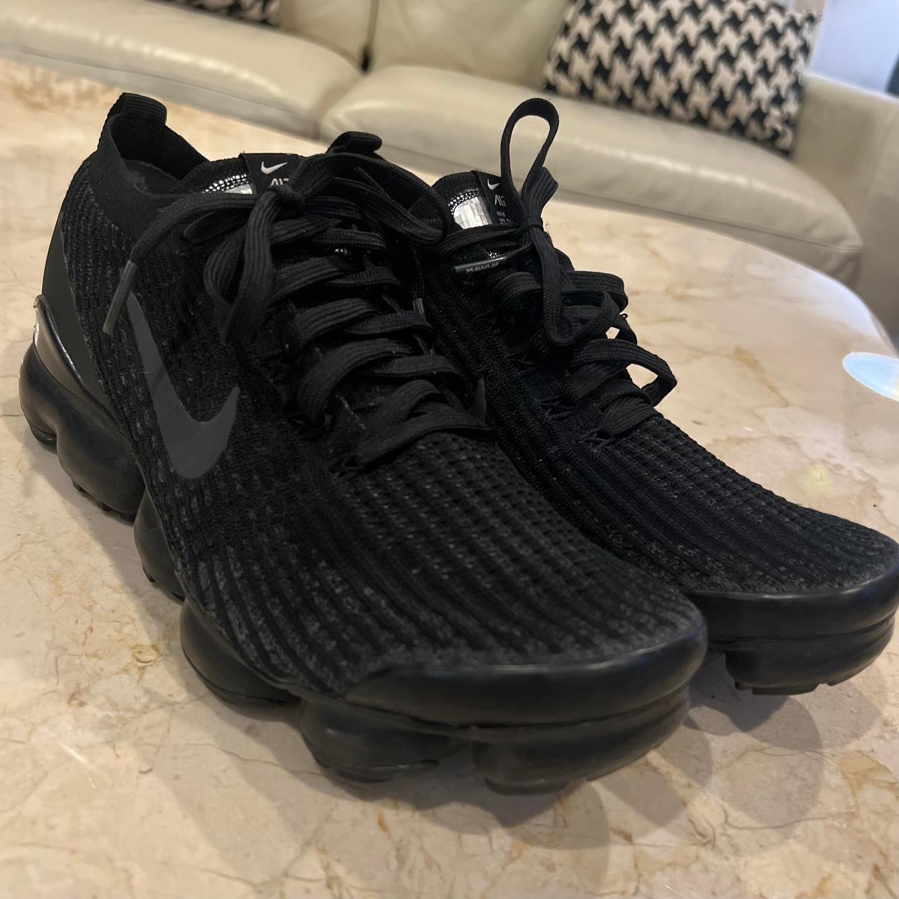 Air vapormax flyknit 3.0 hotsell triple black