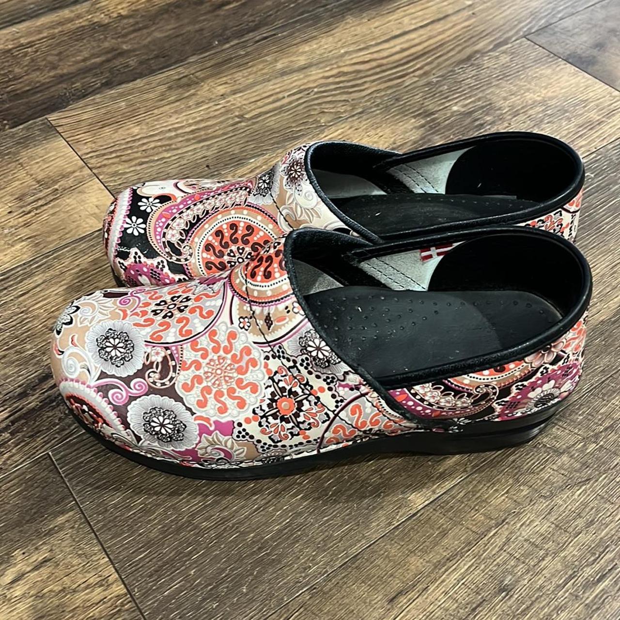 Sanita fabric sales clogs