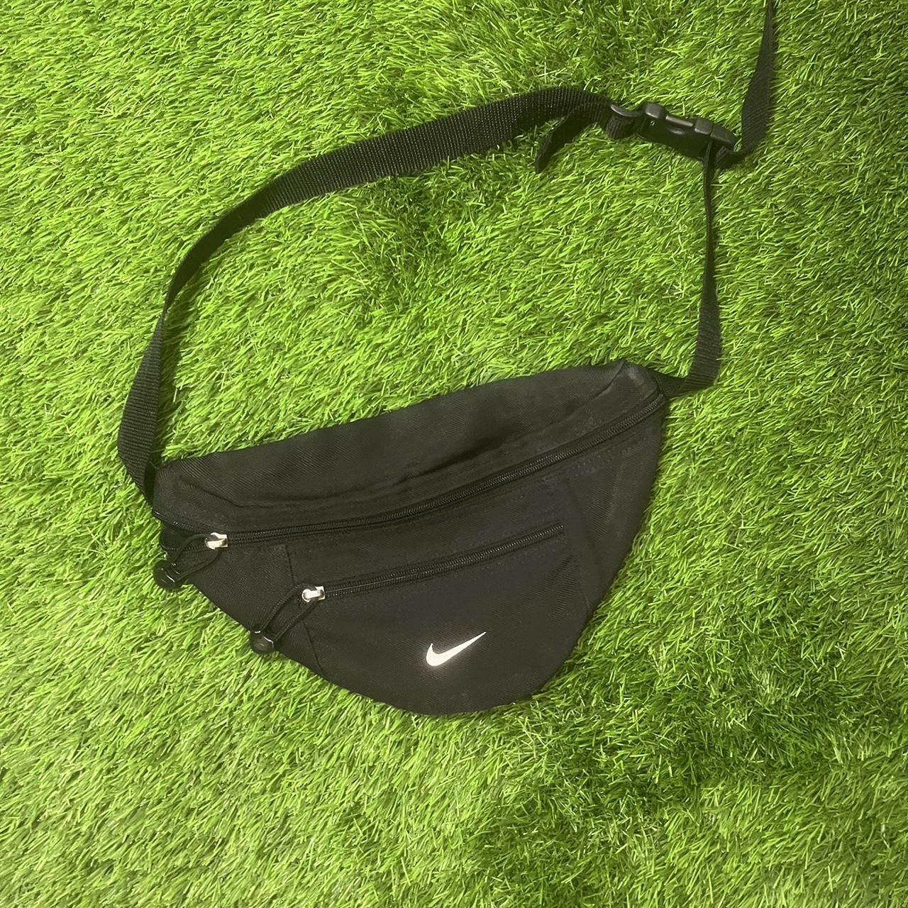 VINTAGE NIKE SLING ! Perfect condition - Depop