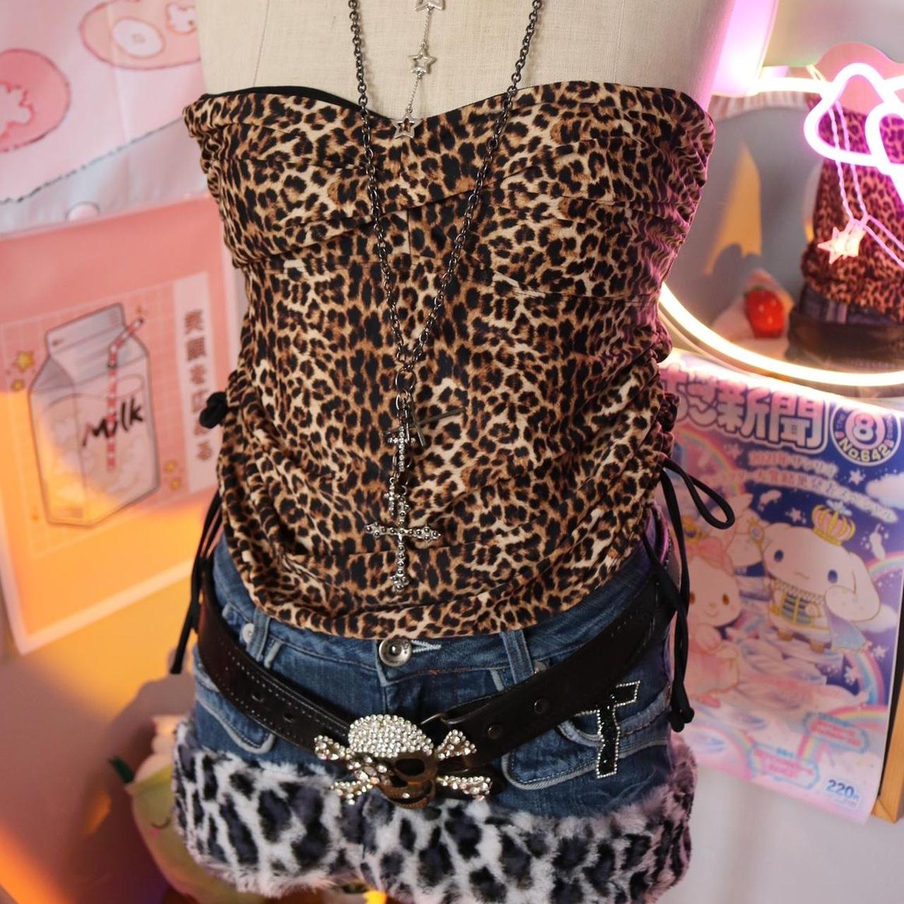 Leopard print tube top with adjustable ruched sides... - Depop