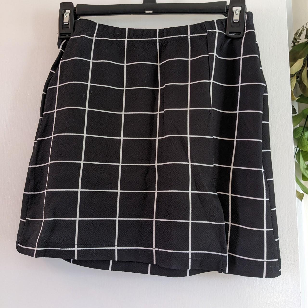 SHEIN Women's Black and White Skirt | Depop