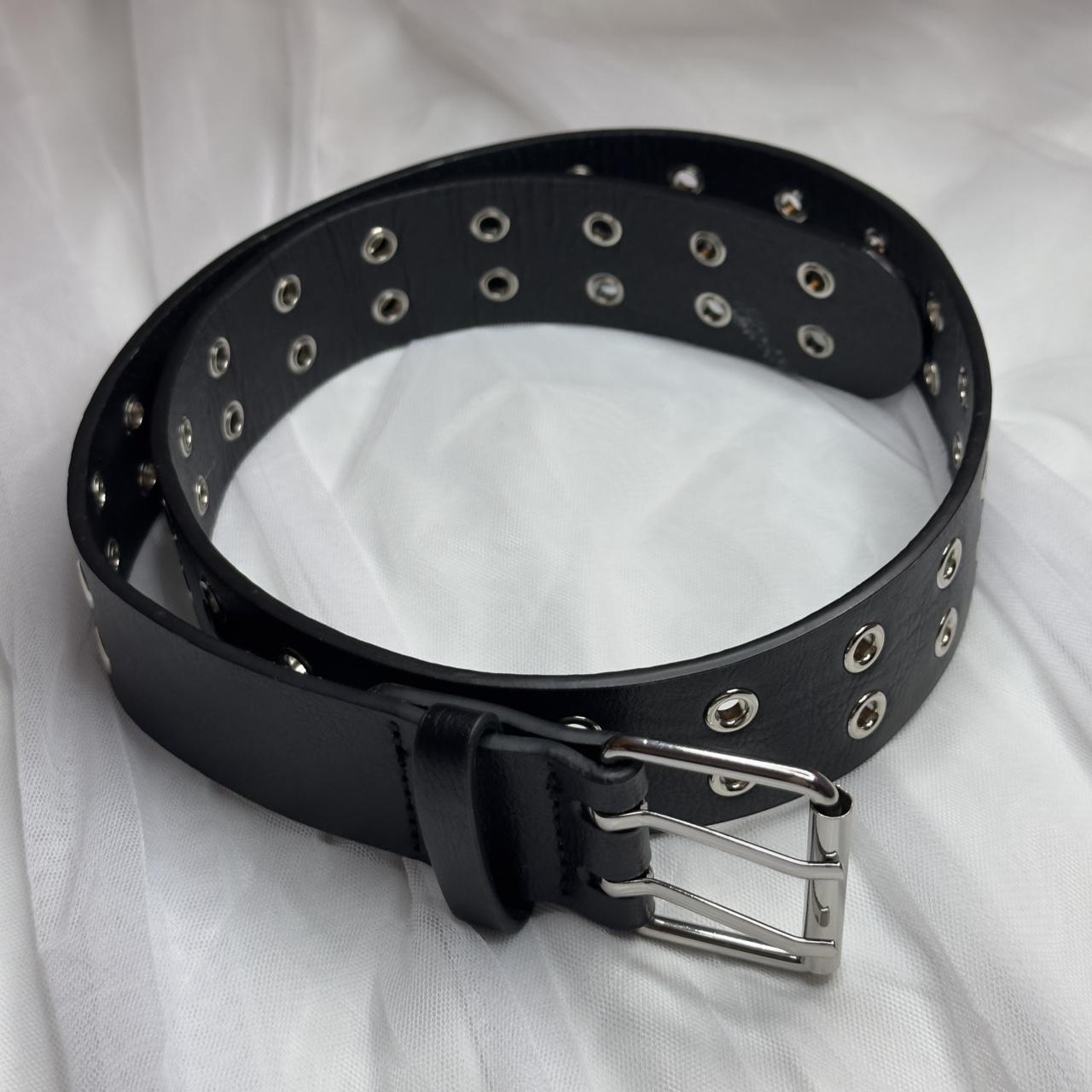 Brandy Melville Women's Belt Black – Y2K black grommet belt The
