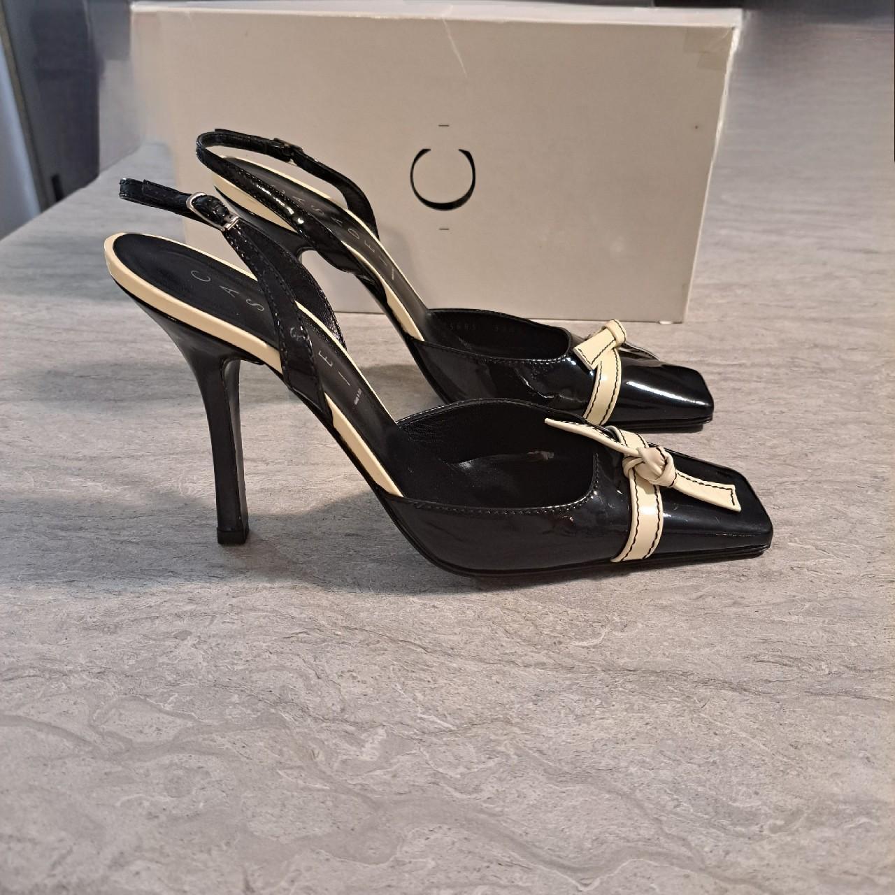 Casadei Luxury Italian Pumps/Size 8 1/2 B/ Vero... - Depop