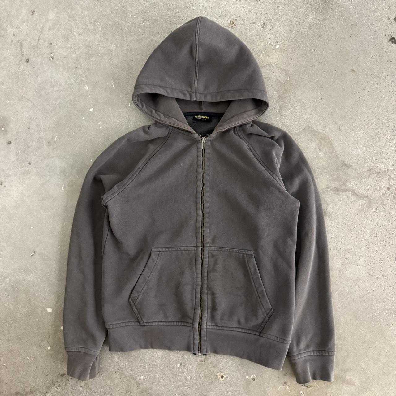 item listed by longgoneco