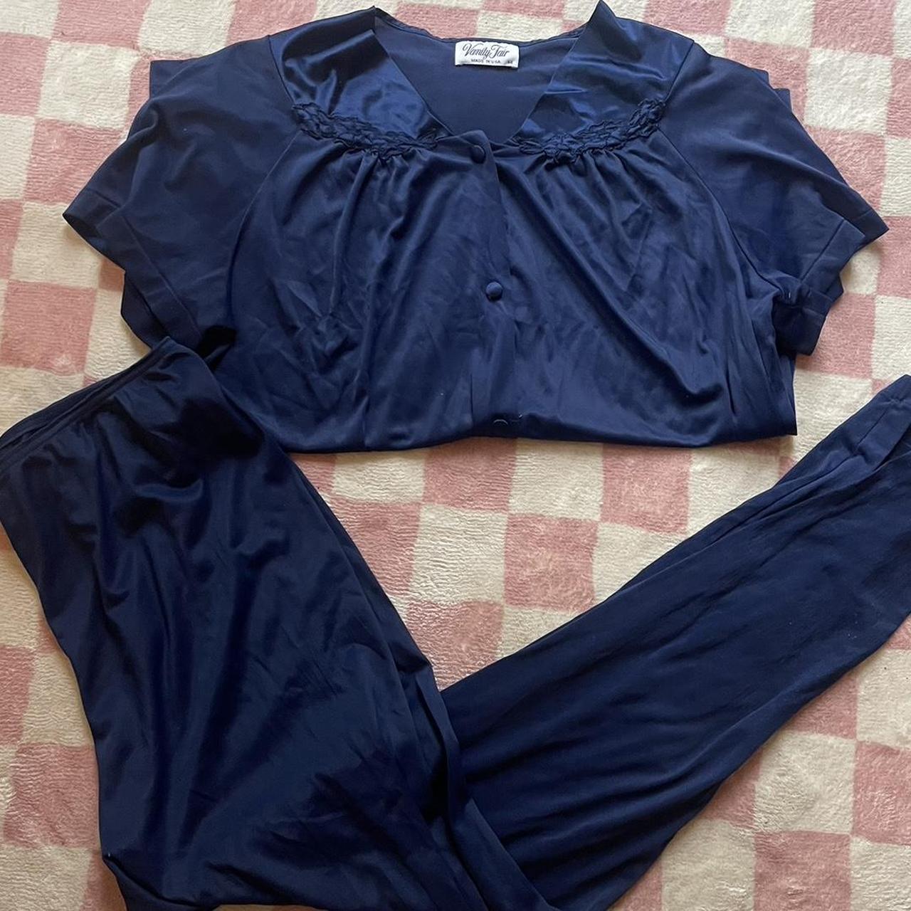 Vintage silk vanity fair pajamas set 💙 ***worth up... - Depop