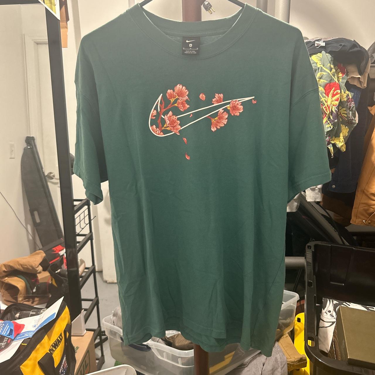 nike floral t shirt mens