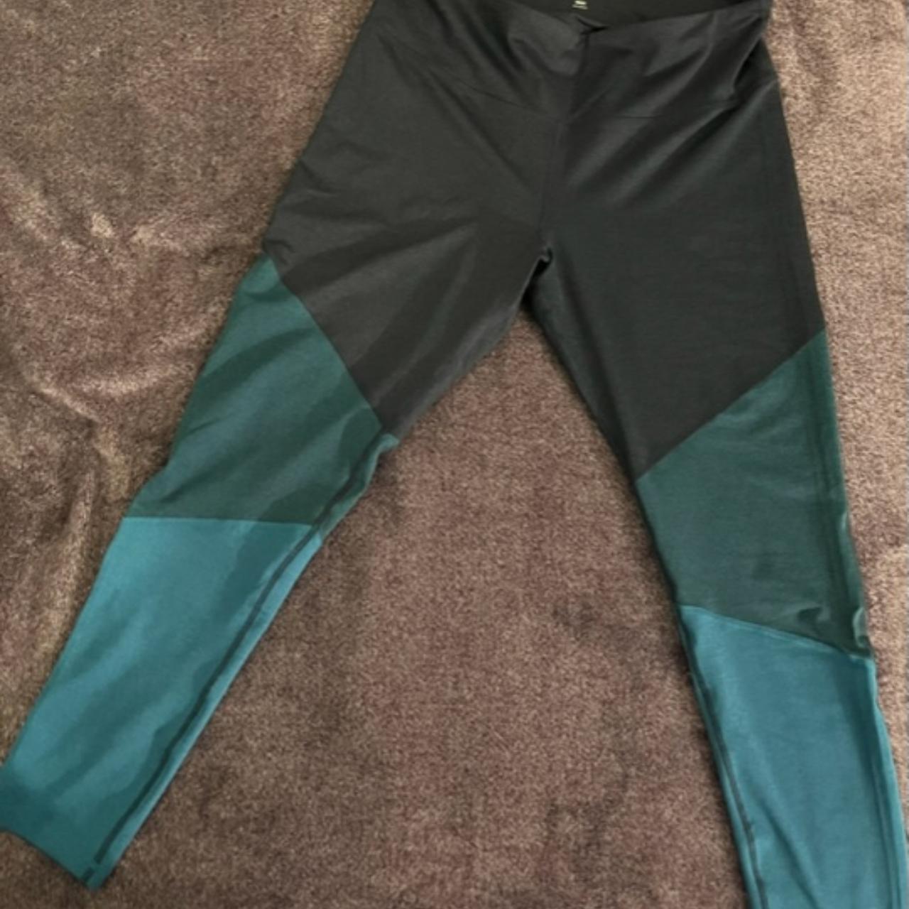 Old Navy Active Go Dry Leggings High Wasted Navy... Depop