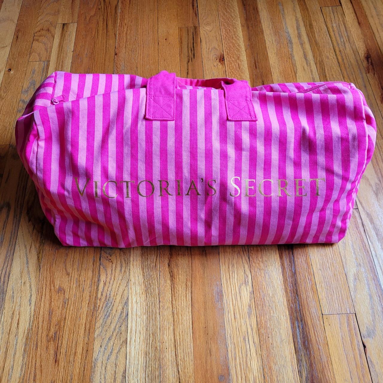 Victoria's Secret pink duffle bag New Large 20 by - Depop