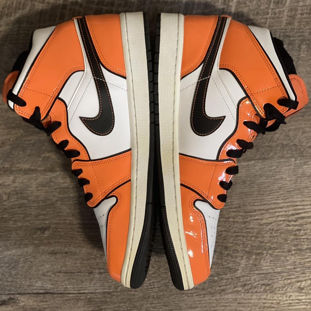 2021 Air Jordan 1 Mid SE 'Turf Orange' They have... - Depop