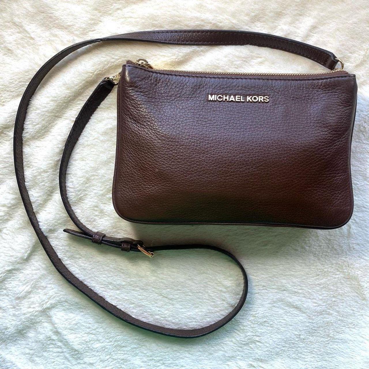 Michael kors pebble hot sale leather phone crossbody