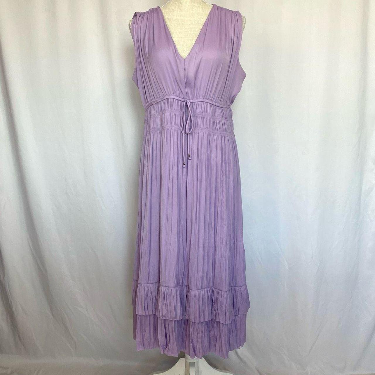 WHITE HOUSE BLACK MARKET LILAC DRESS selling