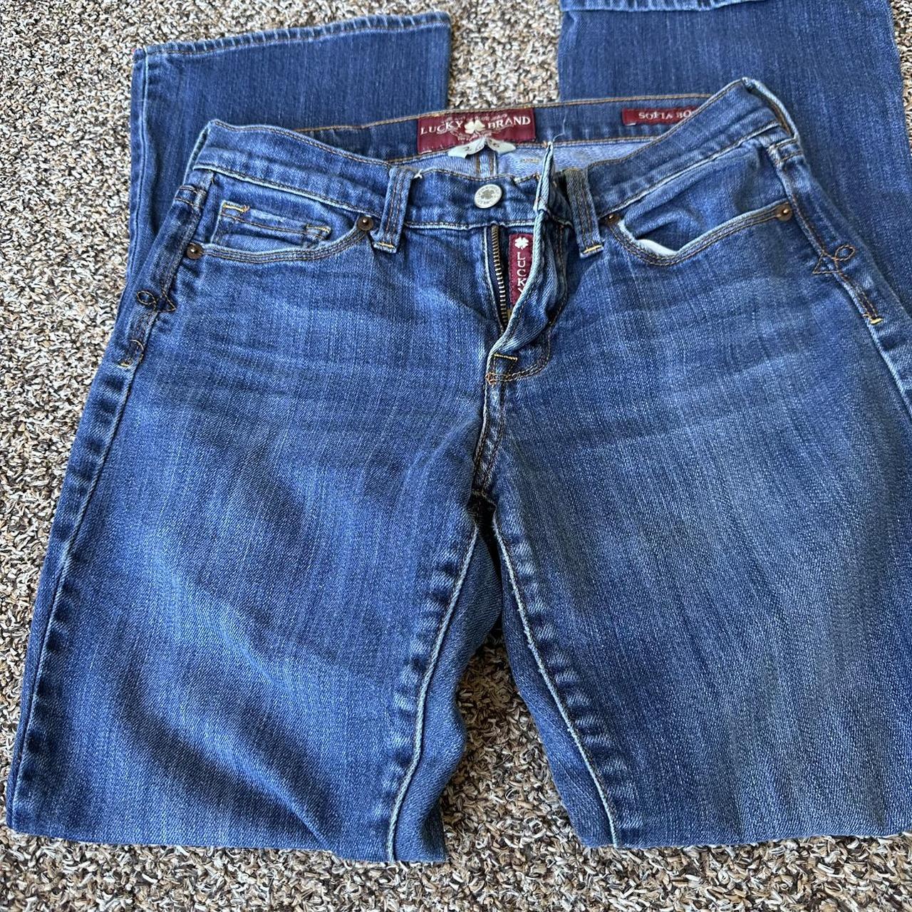 Lucky Brand Women's Navy and Blue Jeans Depop