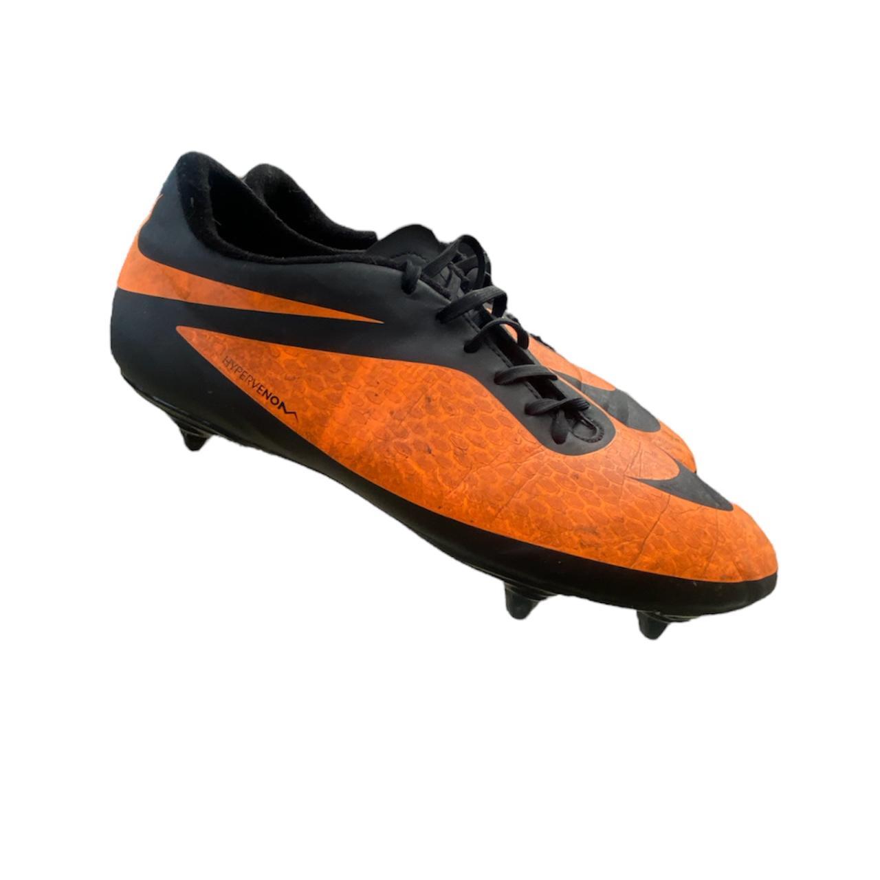 Nike hypervenom best sale metal studs