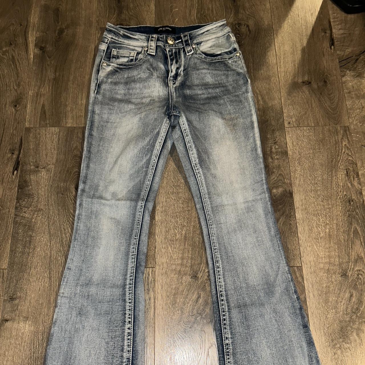 item listed by regina160