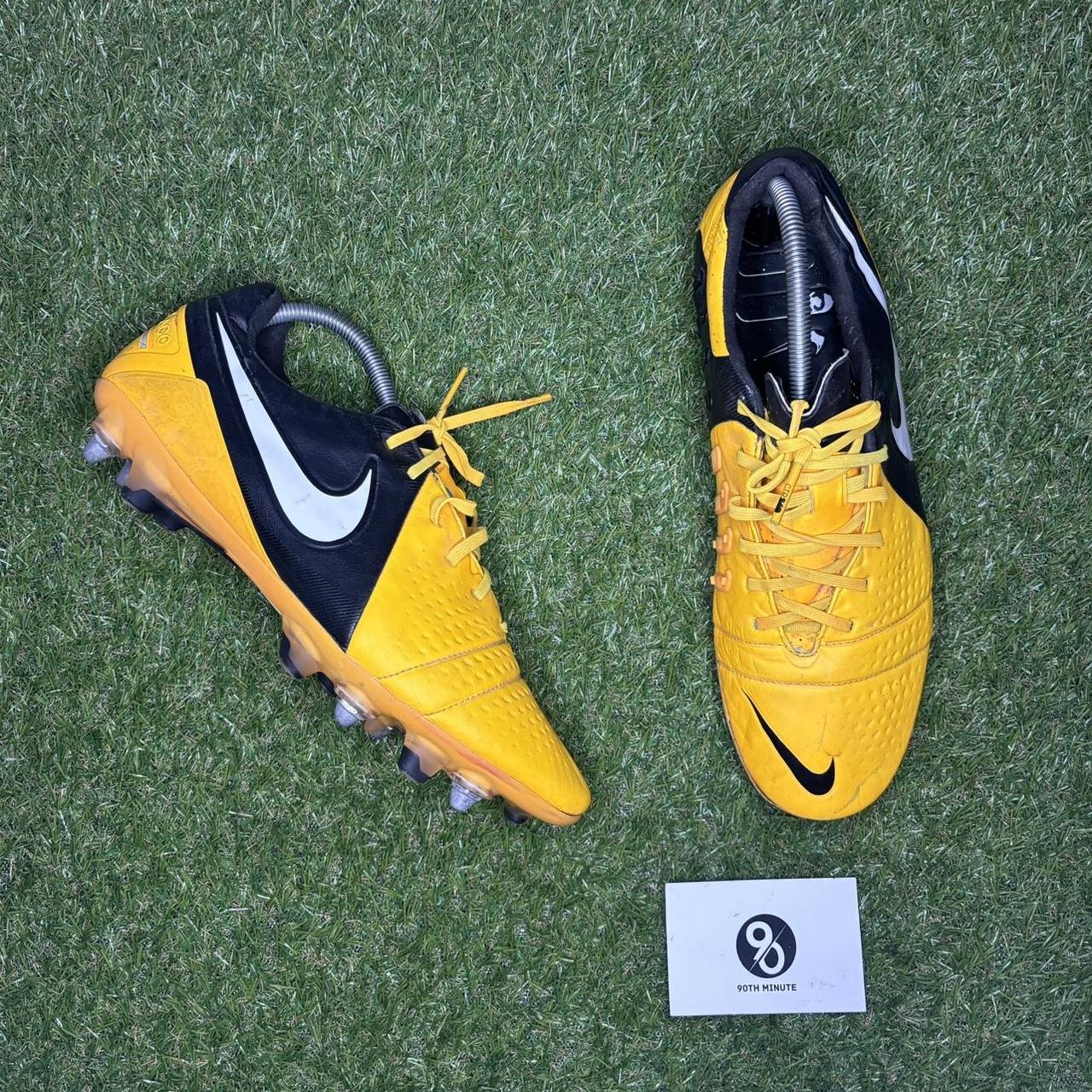 nike ctr360 size 10