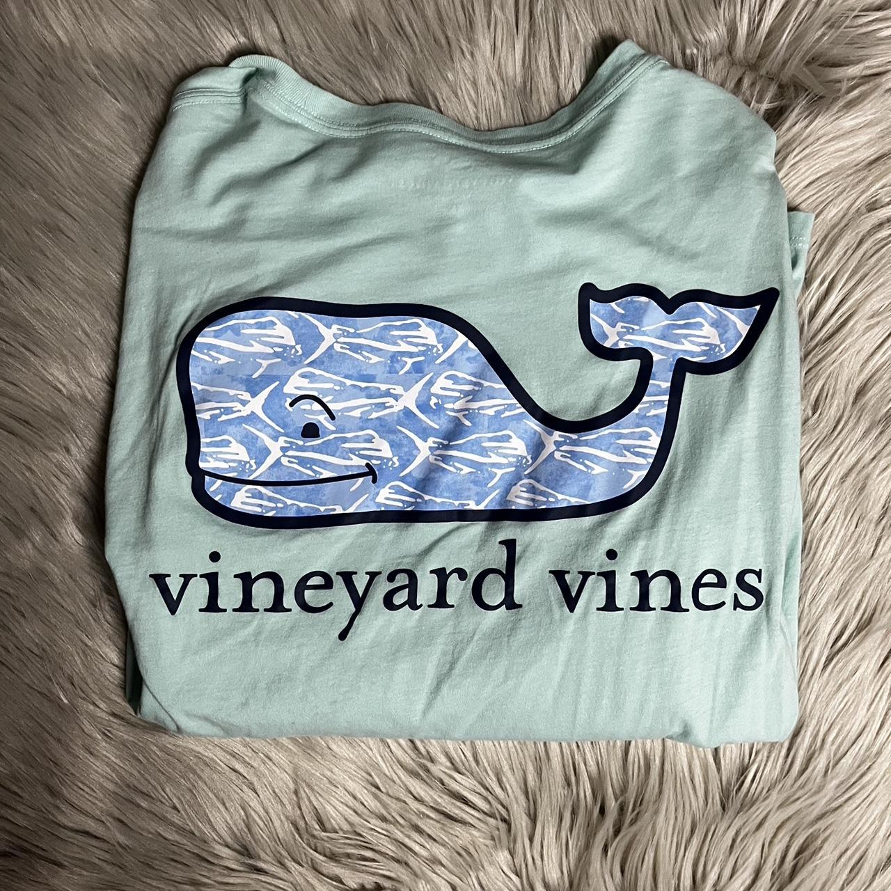 Vineyard Vines long sleeve For reference im a... - Depop